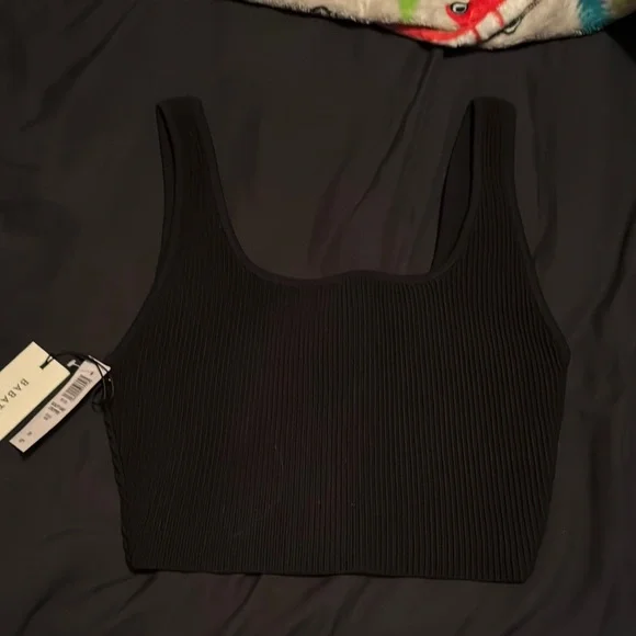 Babaton Black Ribbed Sleeveless Crop Tank Top - Picture 1 of 3